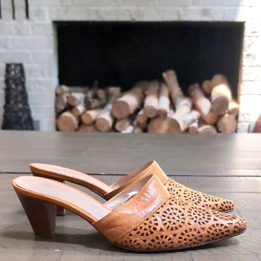 Pollini Leather Laser Cut Tan Leather Heeled Pointer Mules Sz 37